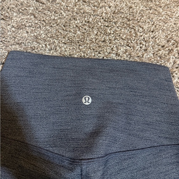 Women’s Lululemon leggings - Picture 3 of 3